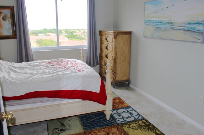 Building Photo - 1000 Scotia Dr