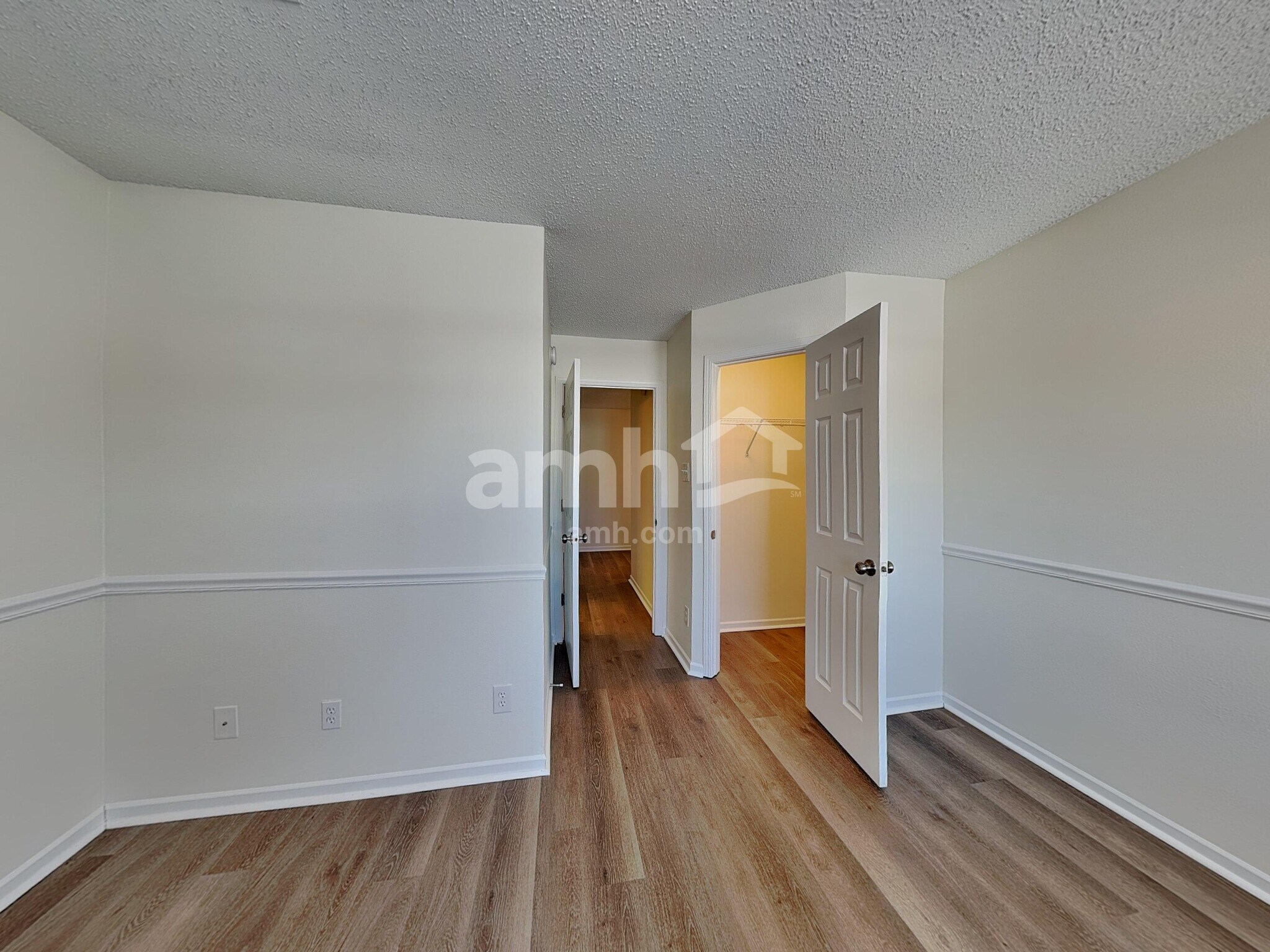 Building Photo - 10275 Holly Berry Cir