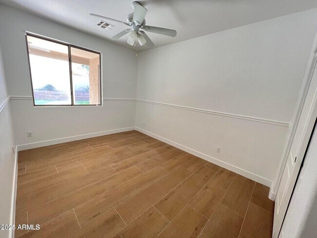 Building Photo - 18663 W Sunrise Dr