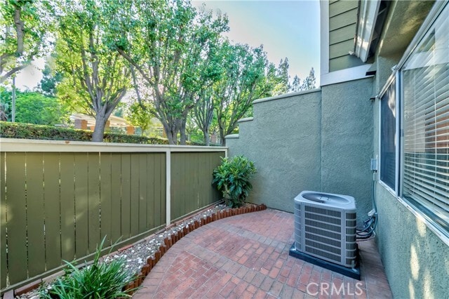 Building Photo - 16410 Fitzpatrick Ct