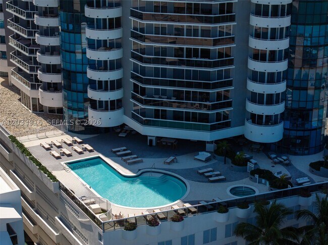 Building Photo - 6301 Collins Ave