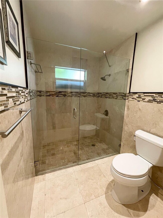 Building Photo - 2100 Tallahassee