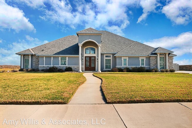 Primary Photo - 5 br, 4 bath House - 2517 North Oso Parkway