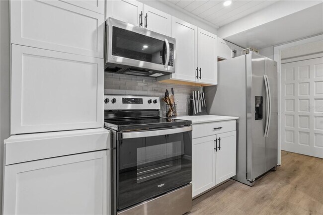 Building Photo - 1154 Paseo Del Sol