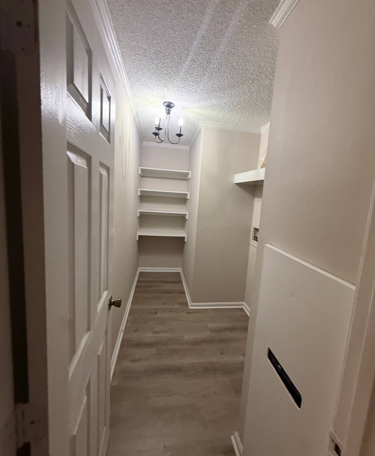 Building Photo - 3083 Lake Sue Dr