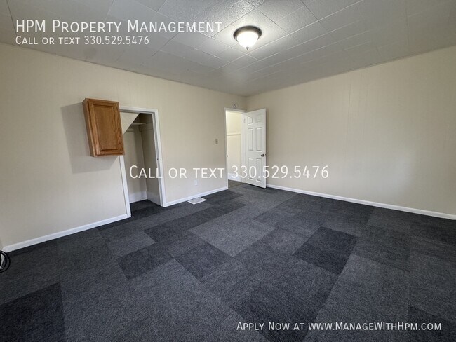 Building Photo - 1380 Garfield Ave SW