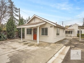 Building Photo - 4475 N Thorne Ave