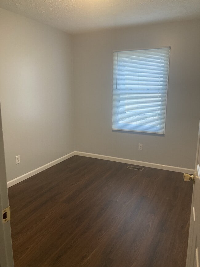 Building Photo - Carmichael Properties LLC. 1303