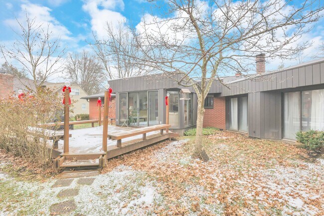 Back driveway and 2nd entrance - 162 Denison Dr