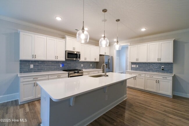 Building Photo - 275 Sailor Sky Wy