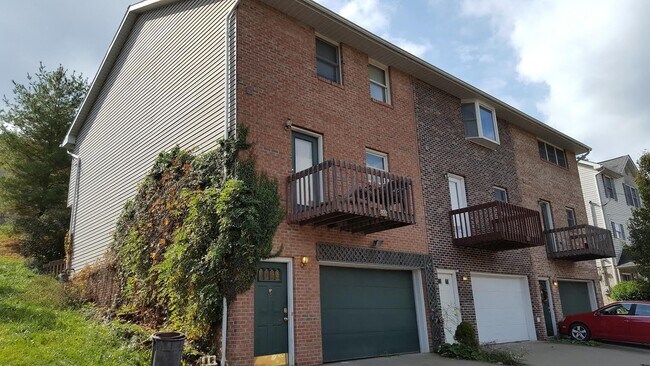 Primary Photo - 892 Tremont St