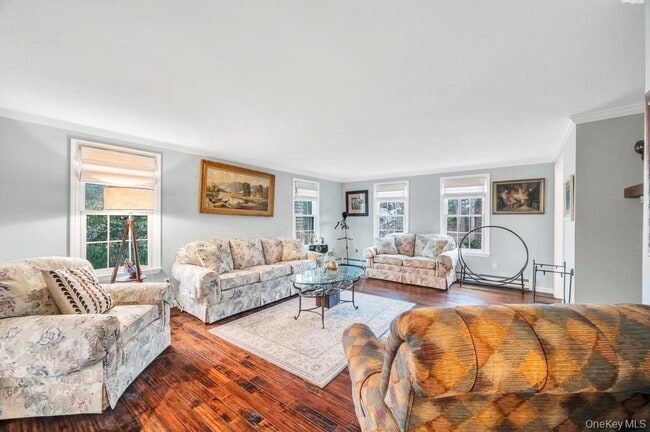 Building Photo - 807 Union Ave