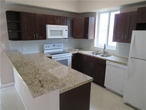 Building Photo - 1944 E Sheridan St