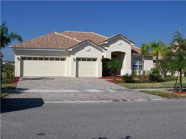 Building Photo - 3514 Valleyview Dr