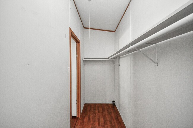 Building Photo - 16338 Hill Country Ct