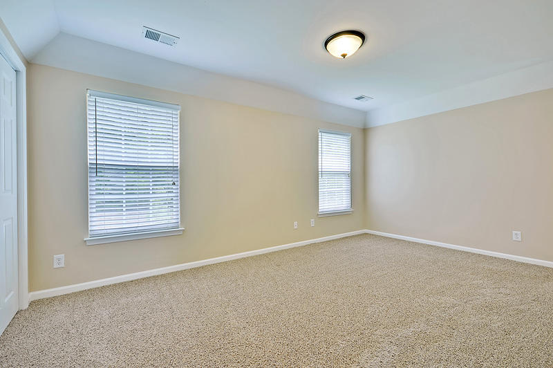 Building Photo - 107 Hemingway Cir
