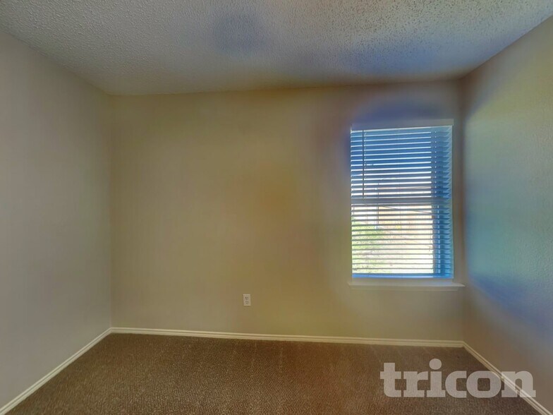 Building Photo - 2520 Ensenada Ln