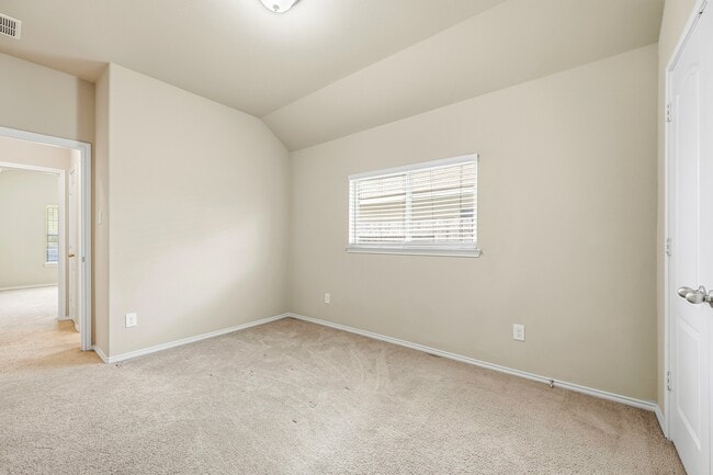 Building Photo - 7126 Whitlow Wonder Ln