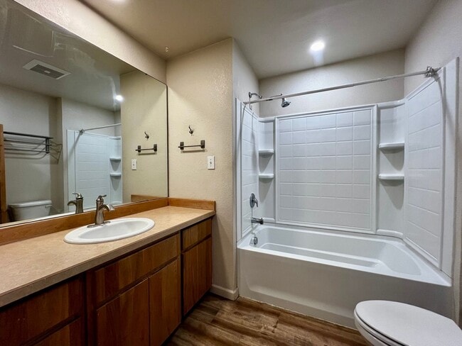 Building Photo - 261 Wilcox Rd