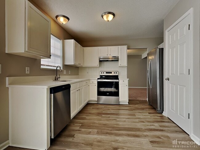 Building Photo - 100 Sandpine Cir