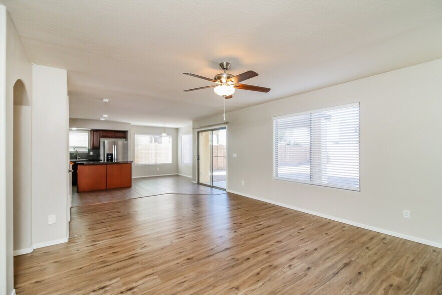 Building Photo - 44852 W Woody Rd