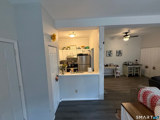 Building Photo - 55 Oil Mill Rd