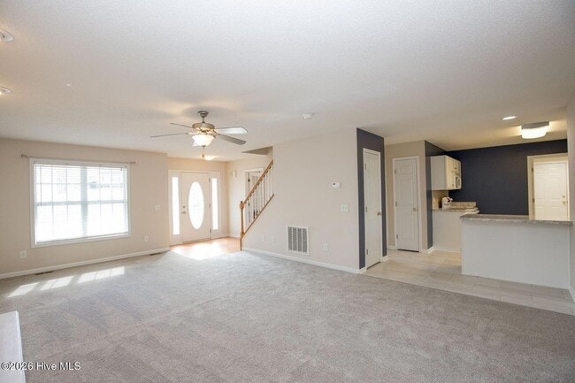Building Photo - 62 Forest Mountain Ct