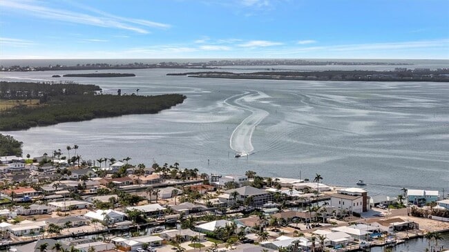 Building Photo - 9819 Hernando Ct