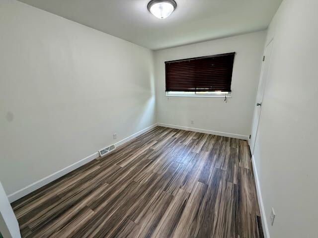 Building Photo - Small 3 BR in Peoria Heights