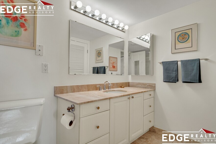 Building Photo - 1601 Beacon St