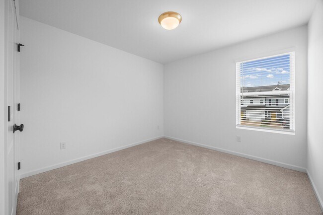Building Photo - 328 Drawbar Dr