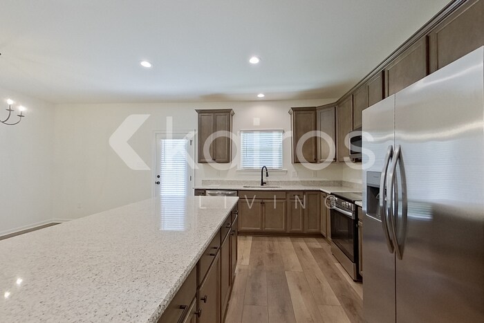 Building Photo - 100 Hendrix Rd