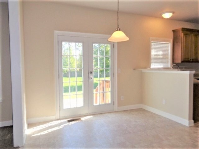 Building Photo - 2042 Keene Cir