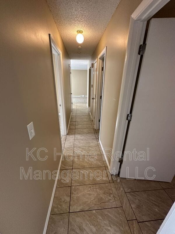 Building Photo - 507 N Lincoln St
