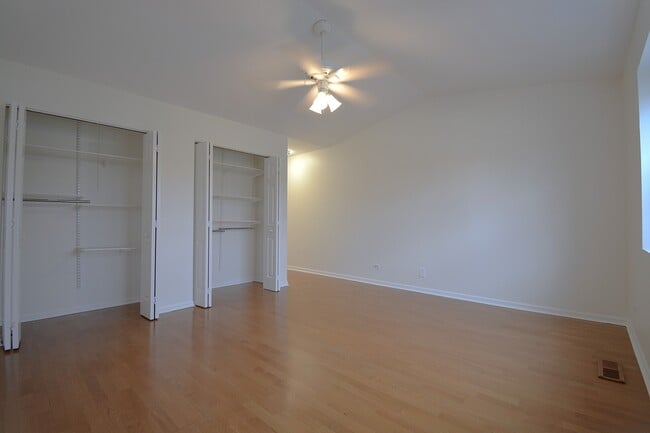 Building Photo - 1151 Longford Rd