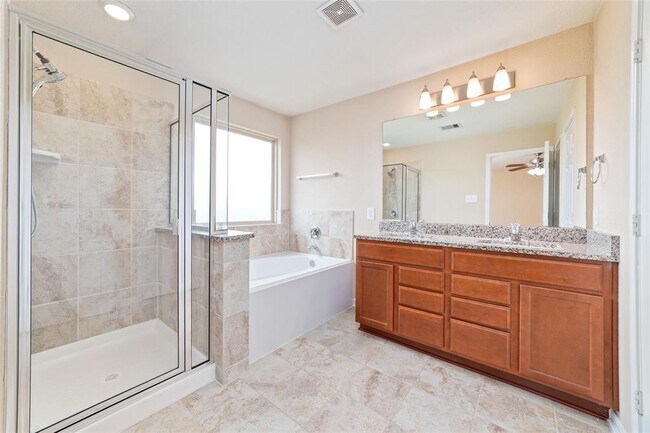 Building Photo - 14735 Cypress Creek Landing