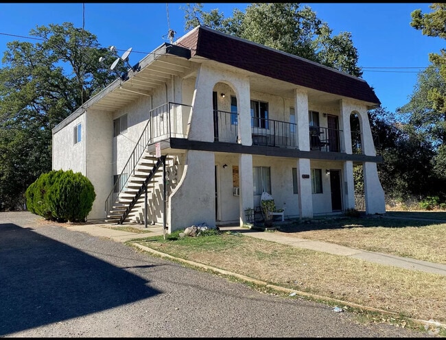 Building Photo - 504 Sacramento Ave