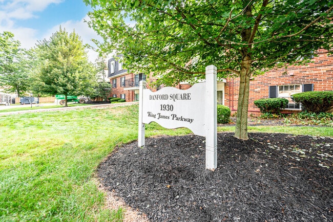 Building Photo - 1930 King James Pkwy