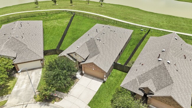 Building Photo - 23607 Legano Dr