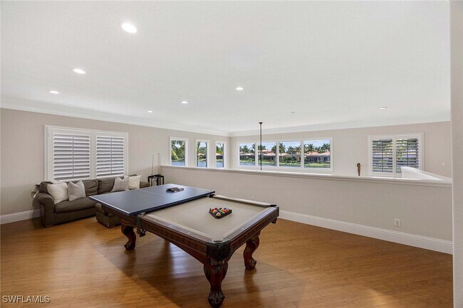 Primary Photo - 8500 Mallards Point