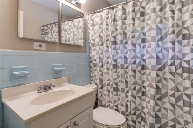 Building Photo - 1863 Merrimac Ct NE