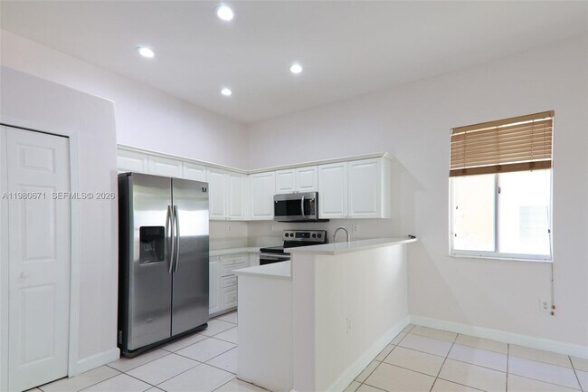 Building Photo - 5321 SW 130th Terrace