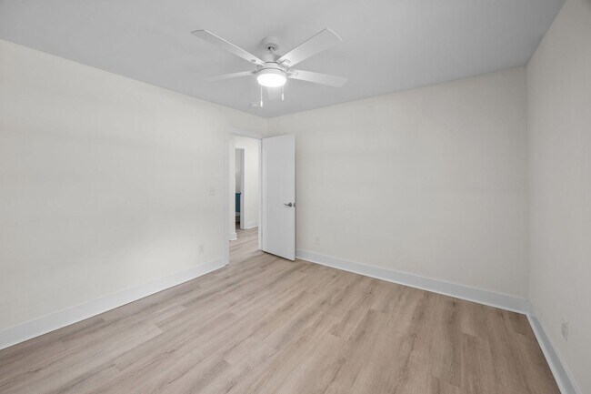Building Photo - Impeccably Renovated Brick Ranch on James ...