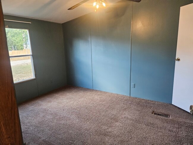 Building Photo - 118 Yankee Ln