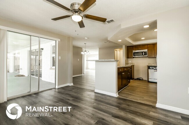Building Photo - 7025 Rockwood Dr