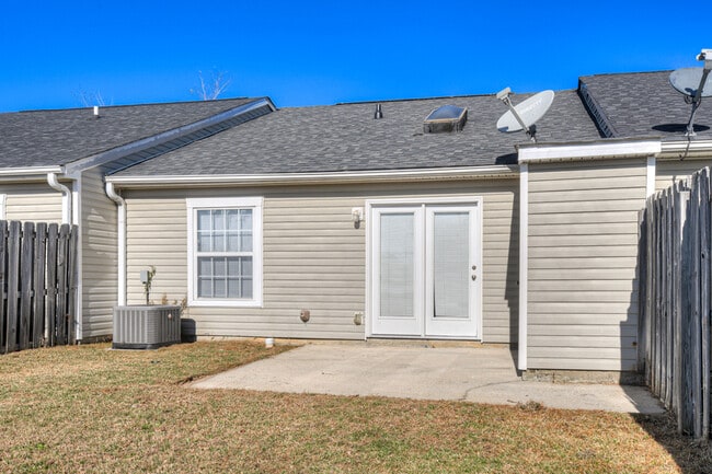 Building Photo - 4028 Calypso Dr