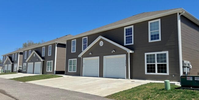 Building Photo - Yellowstone Development