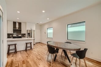 Building Photo - 4916 McKinney St