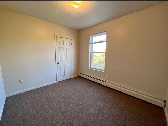 Building Photo - 1 Winter St