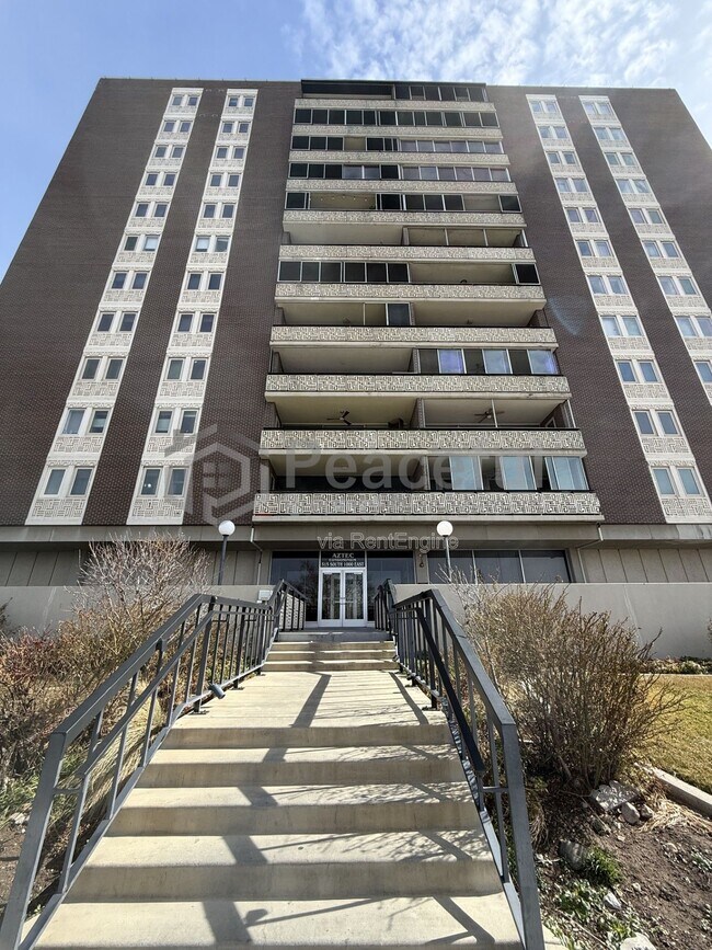 Building Photo - 515 S 1000 E